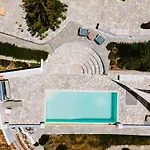 Ferienhaus Maison Simone With Private Heated Infinity Pool & Spectacular Sea View *