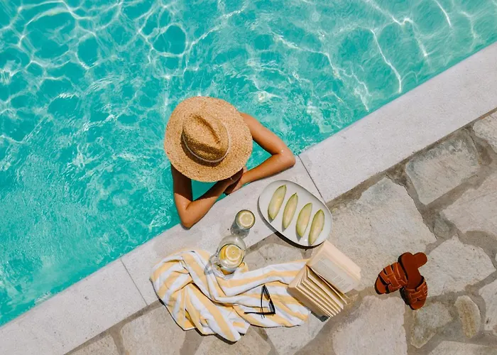 Maison Simone With Private Heated Infinity Pool & Spectacular Sea View